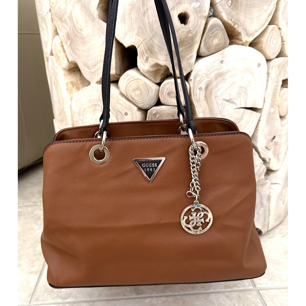 NWOT Guess Medium Hobo Shoulder Bag Cognac Brown Logo Hangtag Footed Satchel